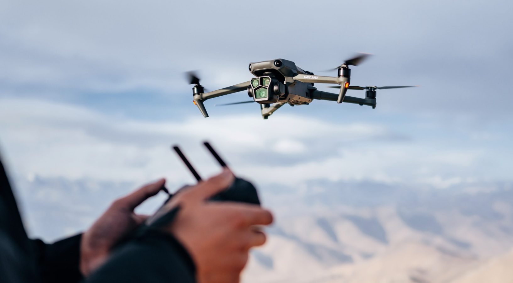 Libera la Creatività con DJI Mavic 3 Pro e Mavic 3 Pro Cine